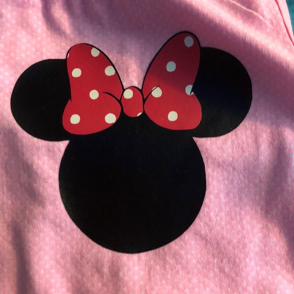 Minnie Mouse vinyl decal (4T-5T) graphic tee - Picture 2 of 2